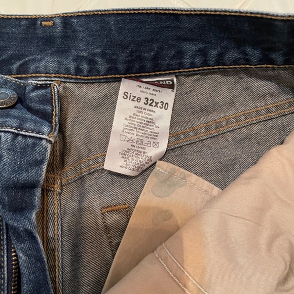 Kirkland Jeans 32x30 - Picture 3 of 4